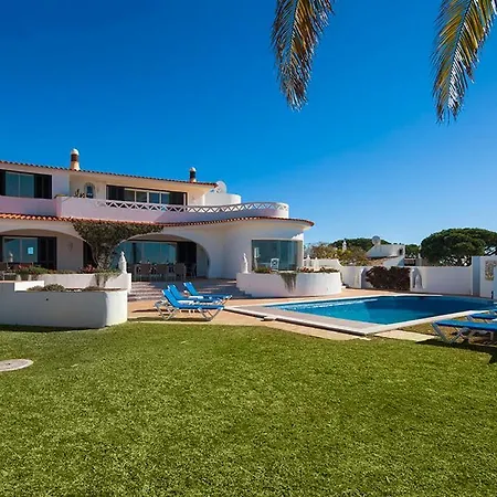 Sleeps 10 Pool Air Con Wifi